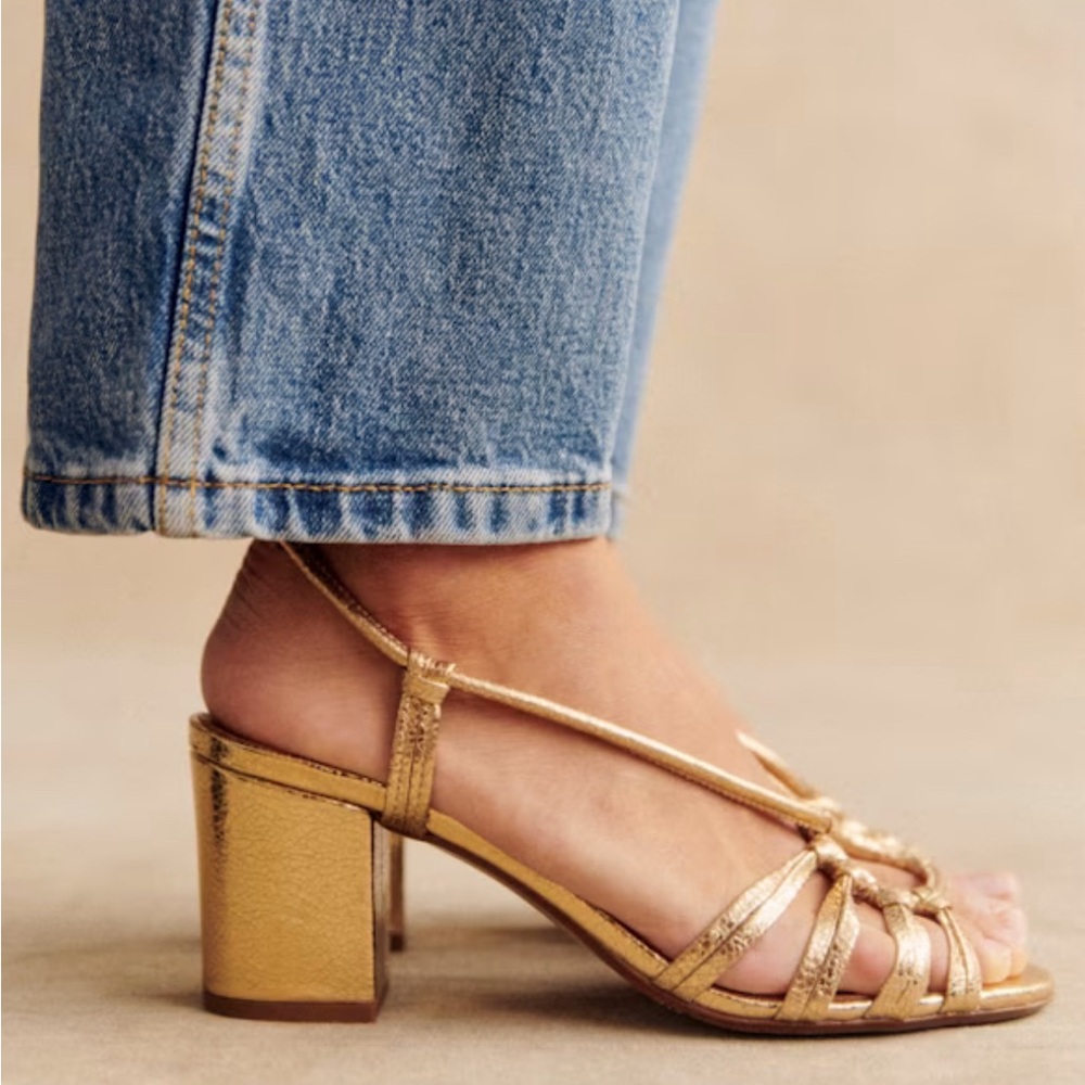 Sezane Gloria Smooth Gold Sandals